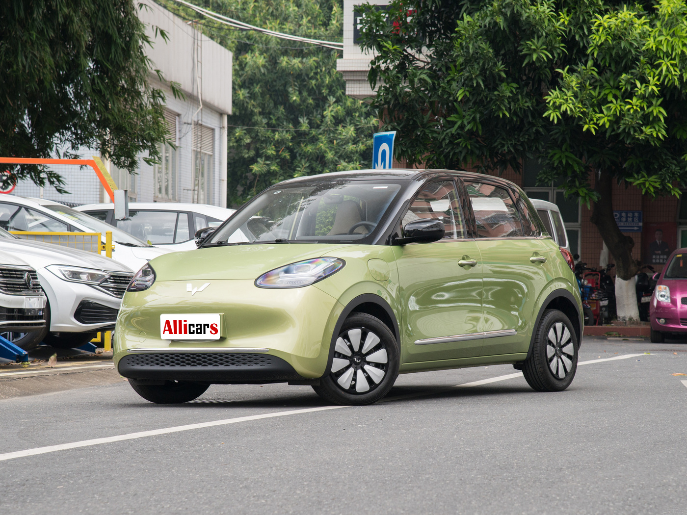 China Auto - WuLing BinGuo Highlights